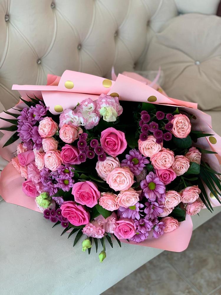 Букет цветов из: Хризантемы, Розы и Лизиантусы в Боршева