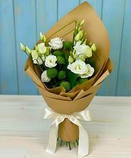 Букет цветов из:  Хризантемы и Лизиантусы в Боршева