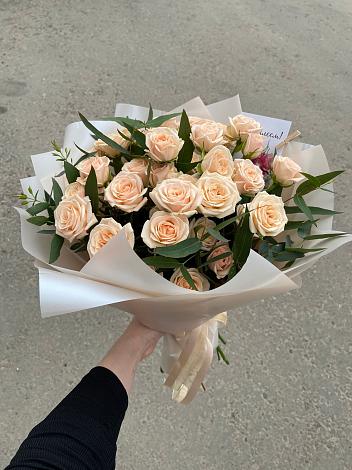 Букет Кремовые розы Латте в Боршева