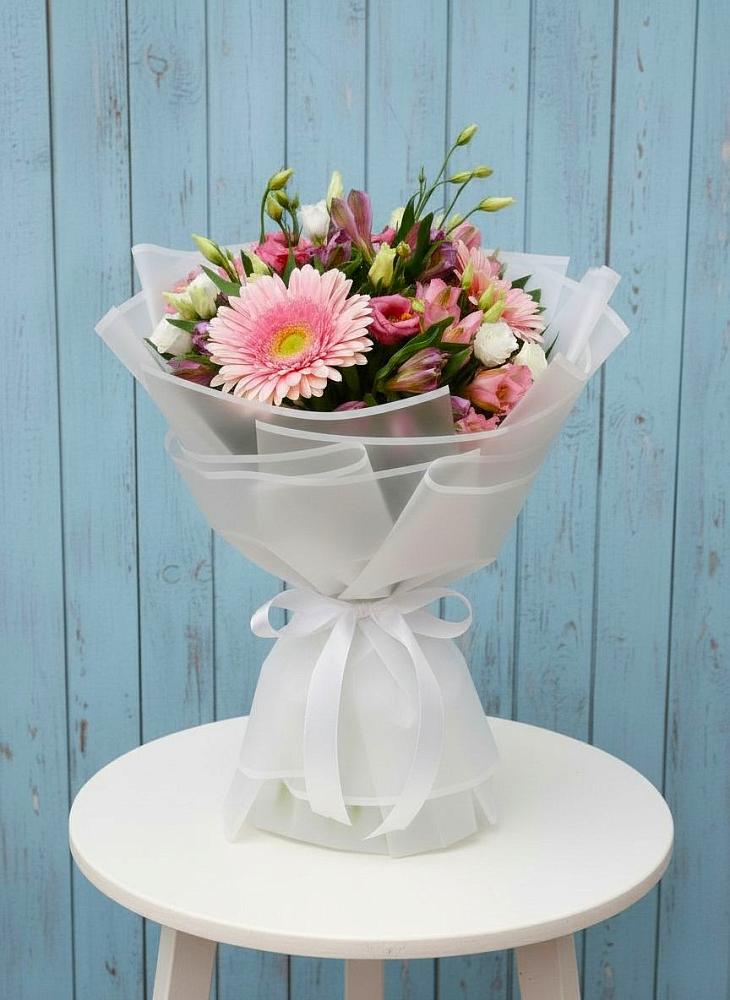 Букет цветов из: Герберы, Альстромерии и Лизиантусы в Боршева