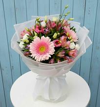 Букет цветов из:  Герберы, Альстромерии и Лизиантусы в Боршева